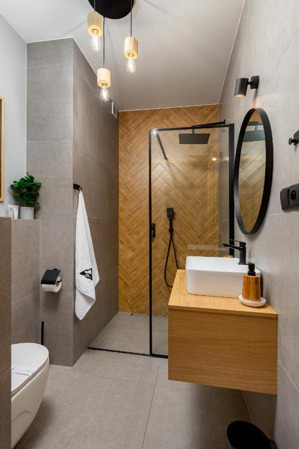 680n.p.m Apartment
